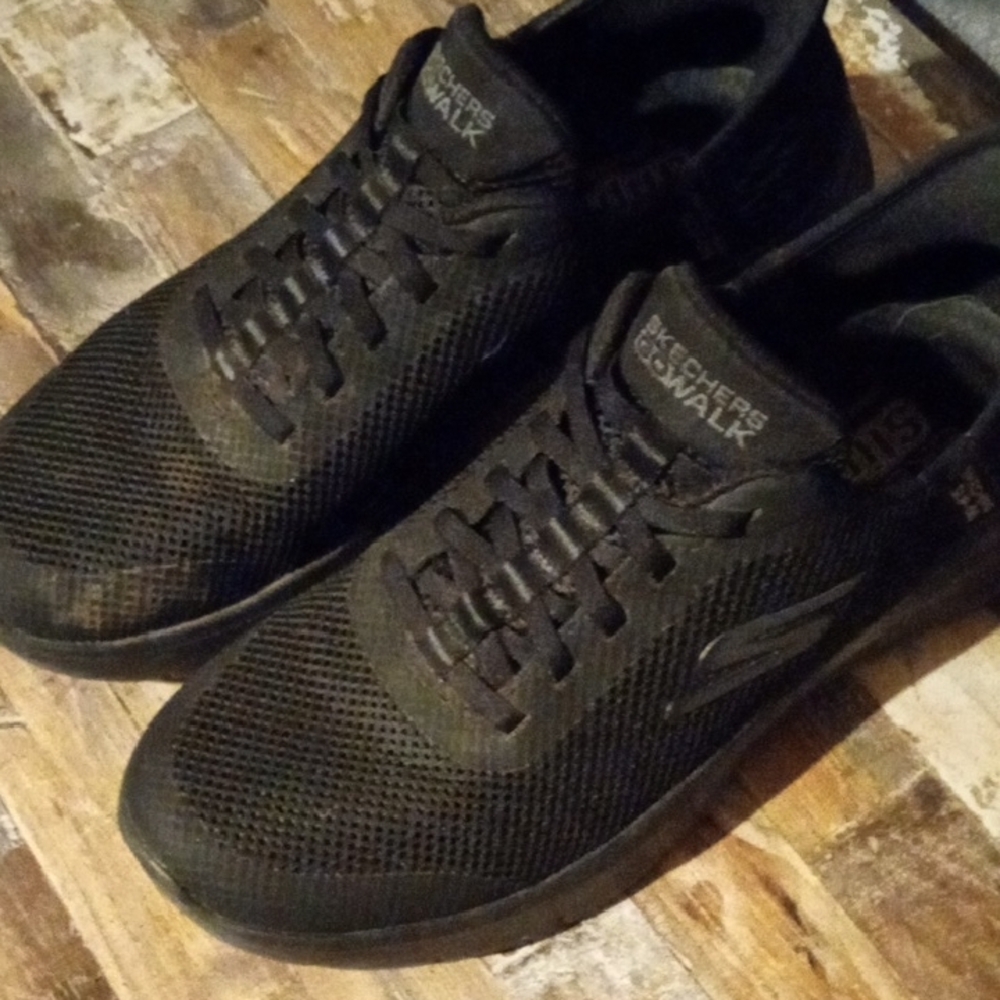 Women's skechers Tennis shoes